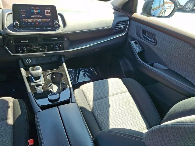 Used 2021 Nissan Rogue S AWD/4WD image 16