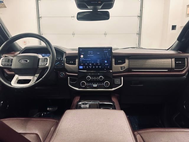 Used 2024 Ford Expedition Limited image 15