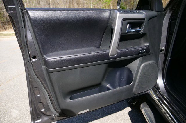 Used 2018 Toyota 4Runner Limited AWD/4WD image 22