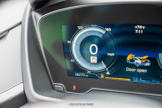 Used 2019 BMW i8 Coupe AWD/4WD image 35