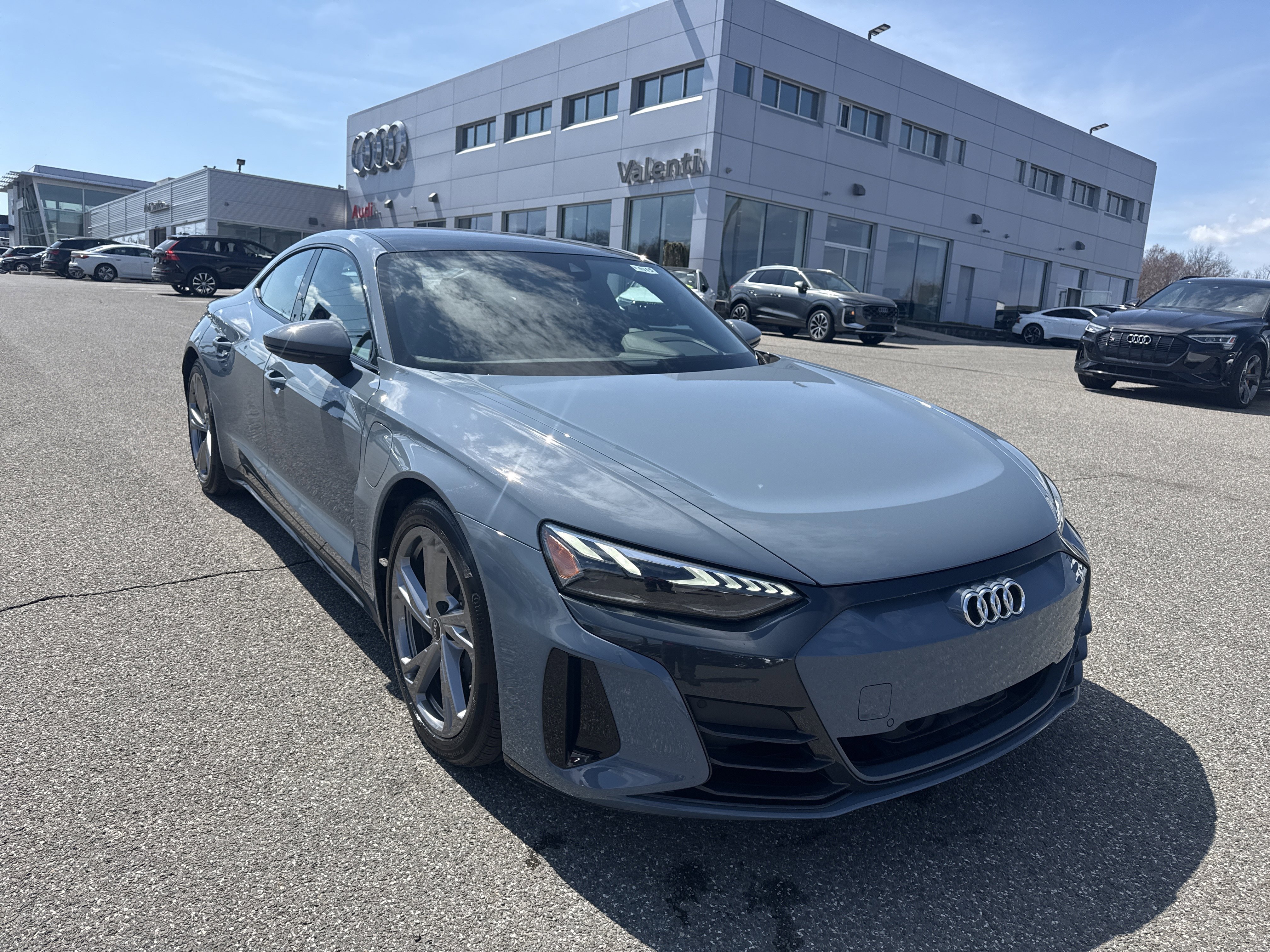 Certified 2023 Audi e-tron GT Premium Plus AWD/4WD image 1