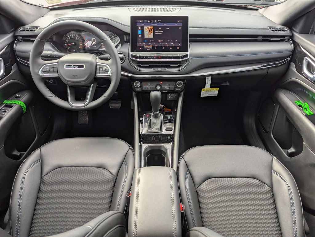 New 2026 Jeep Compass Latitude AWD/4WD image 15