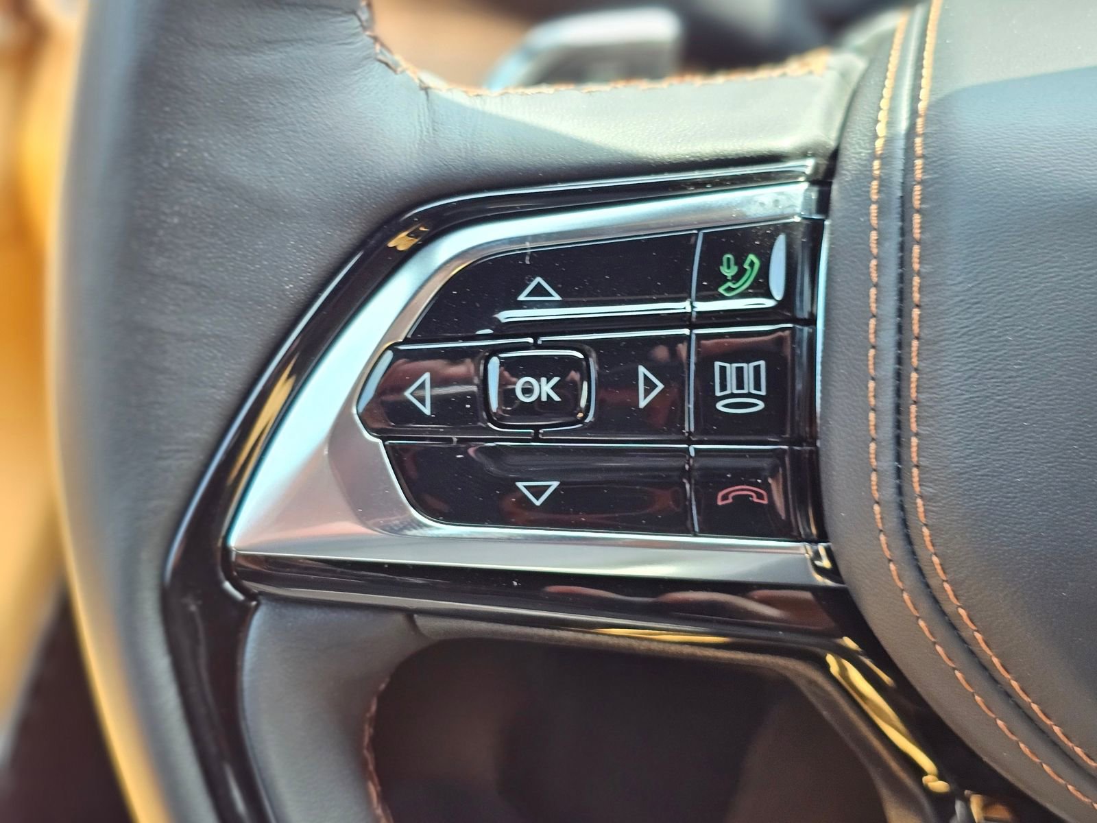 New 2026 Jeep Grand Cherokee Summit AWD/4WD image 16