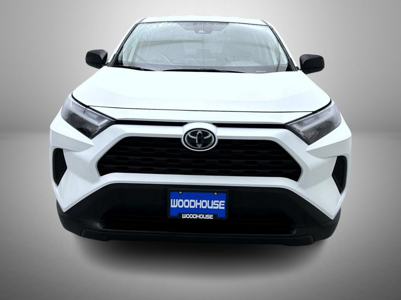 Used 2025 Toyota RAV4 LE AWD/4WD image 2