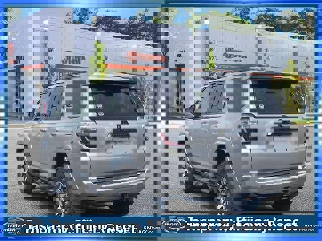 Certified 2022 Toyota 4Runner TRD Off-Road Premium image 8