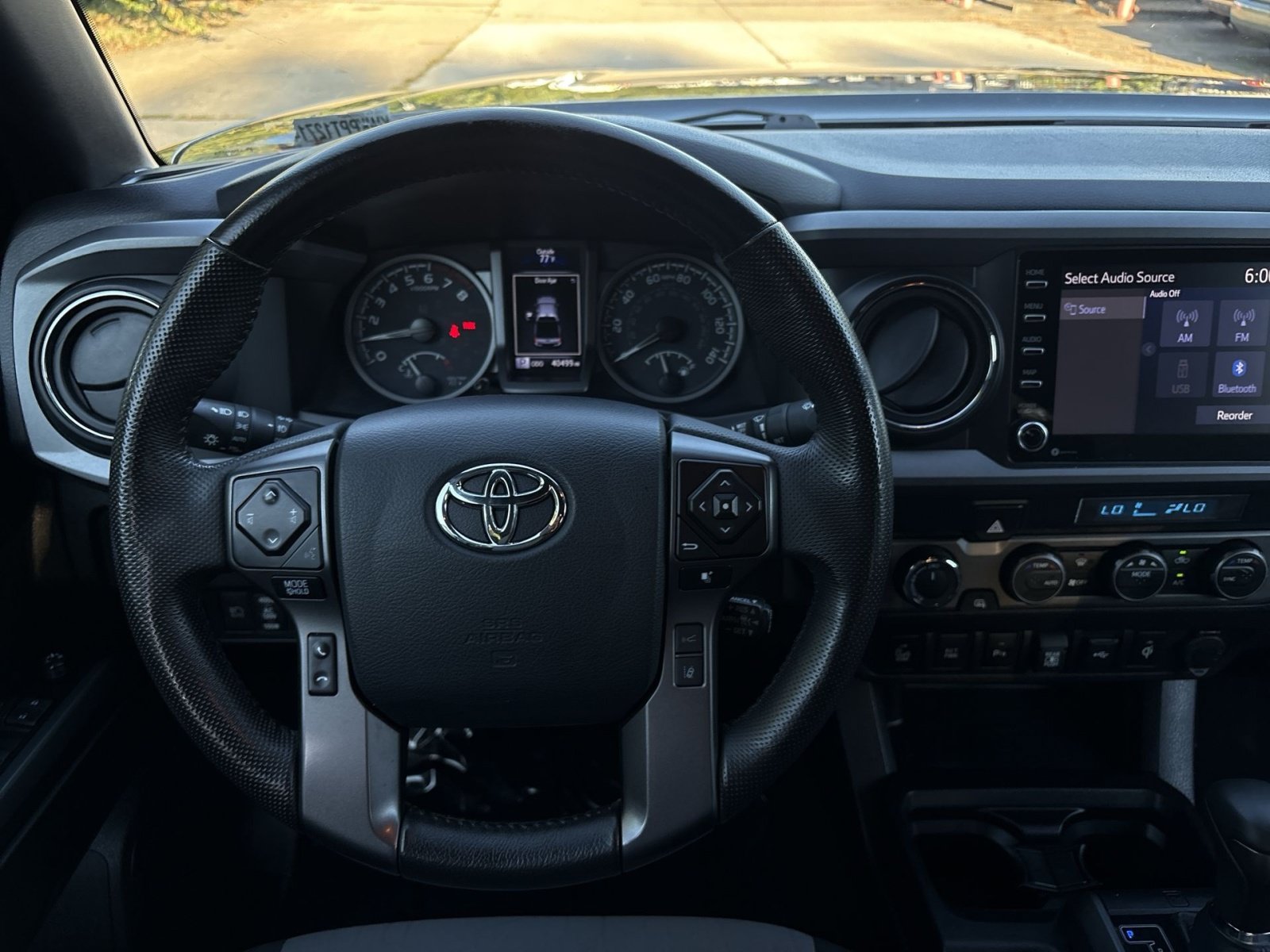 Used 2023 Toyota Tacoma TRD Off-Road w/ Technology Package AWD/4WD image 25