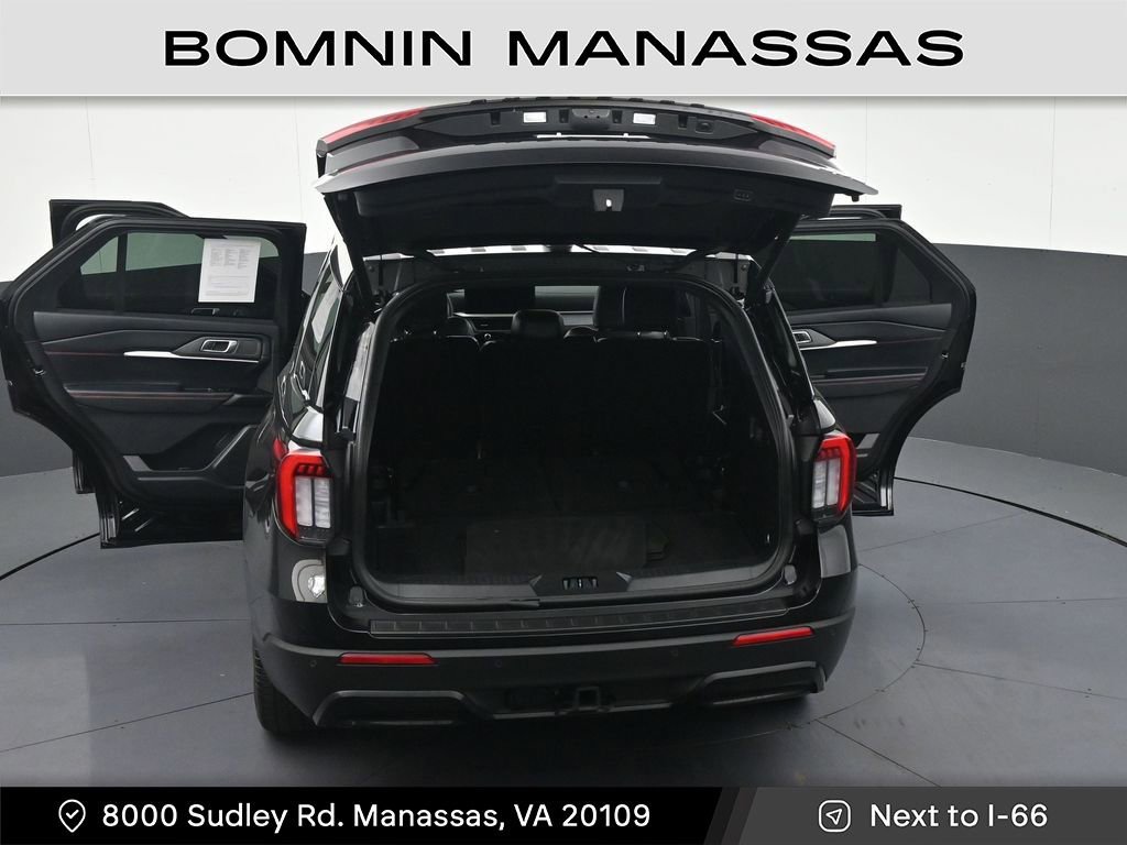 Used 2025 Ford Explorer ST-Line w/ ST-Line Street Pack image 41