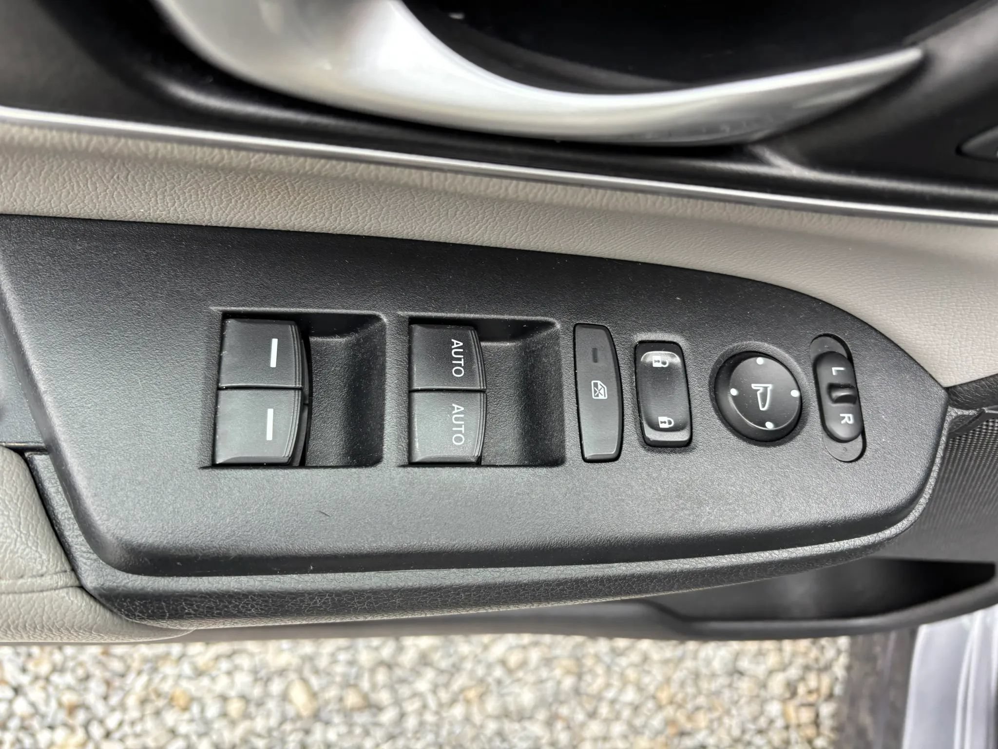 Used 2018 Honda CR-V EX-L image 19
