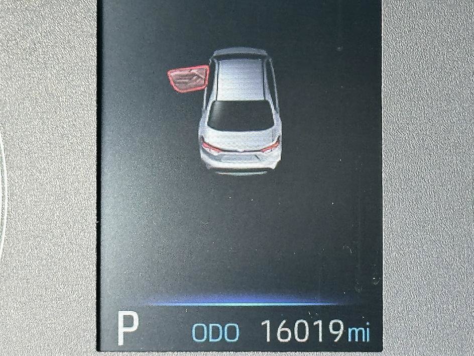 Certified 2025 Toyota Corolla SE FWD image 15