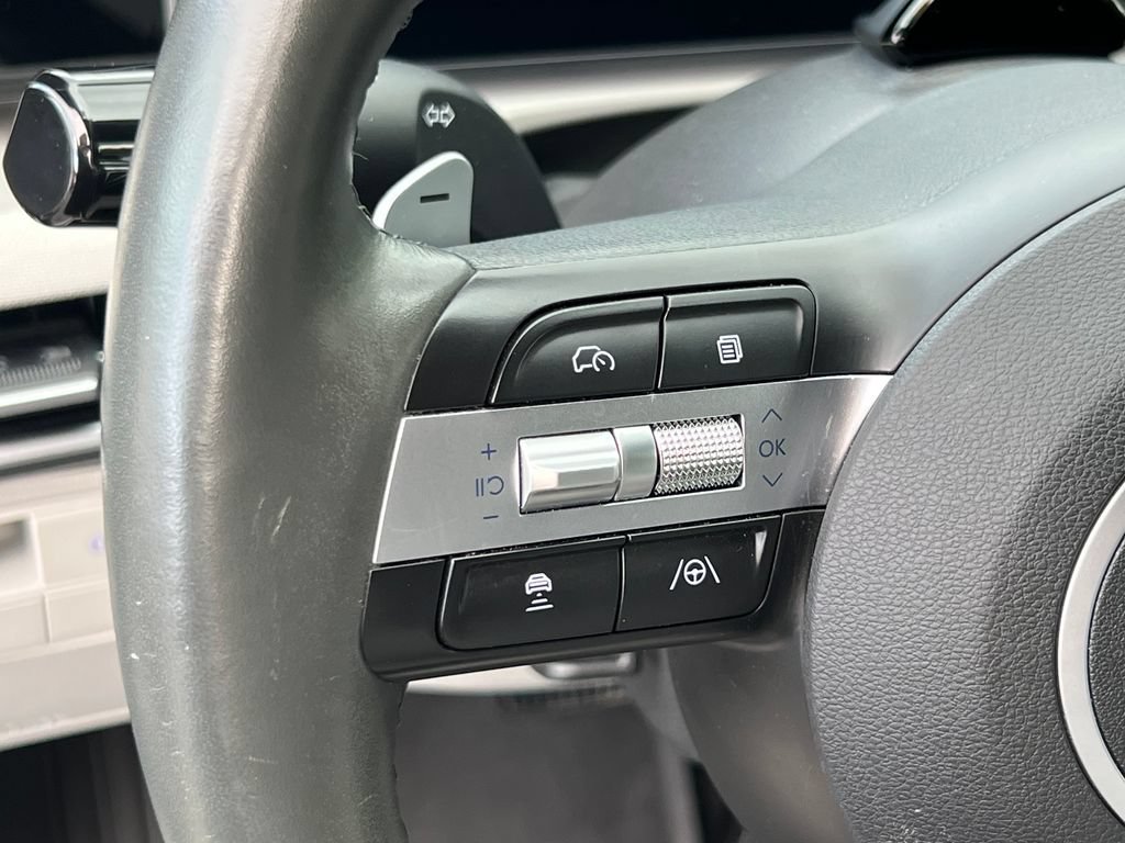 Used 2025 Hyundai Tucson Limited AWD/4WD image 25