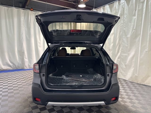 New 2025 Subaru Outback Touring XT image 38