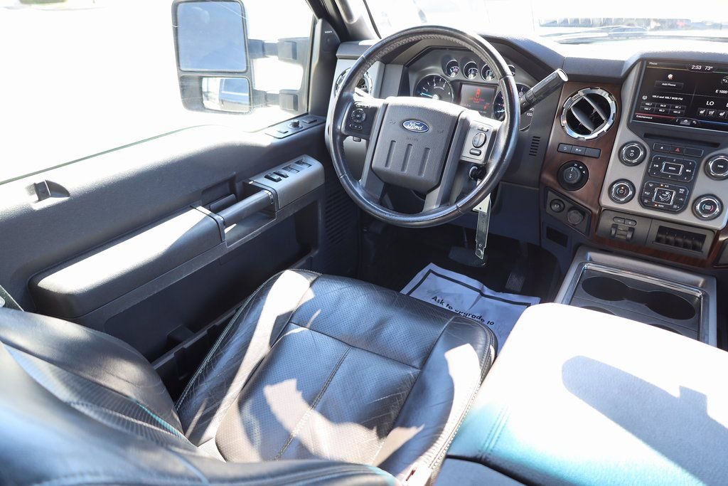 Used 2016 Ford F250 Lariat w/ Lariat Ultimate Package AWD/4WD image 19