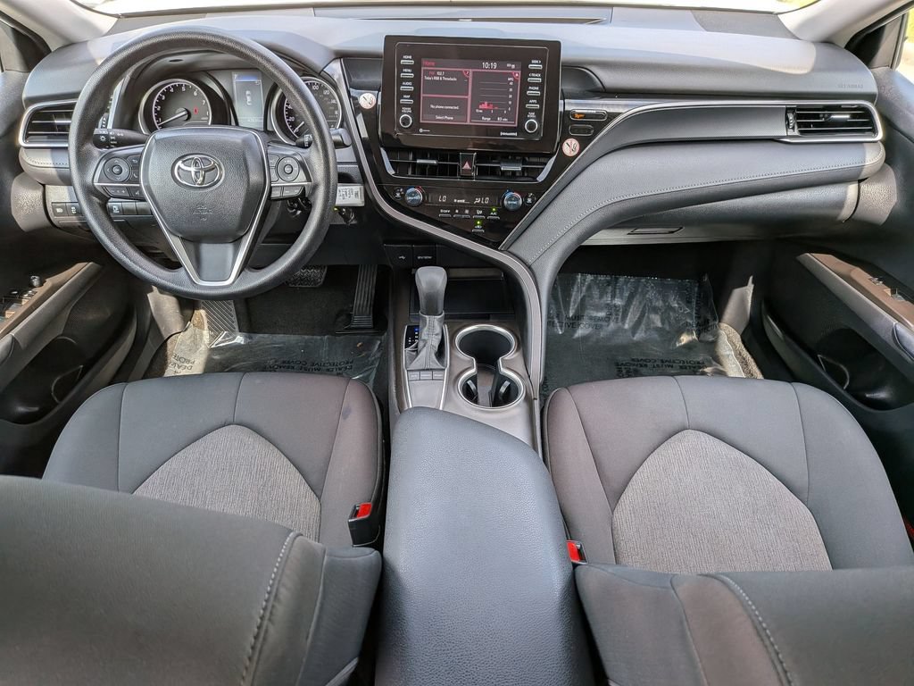 Used 2024 Toyota Camry LE FWD image 5