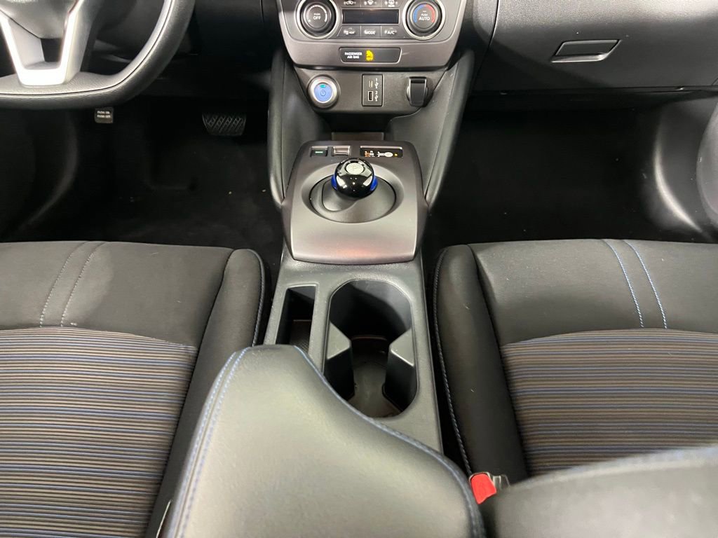 Used 2023 Nissan Leaf S image 16