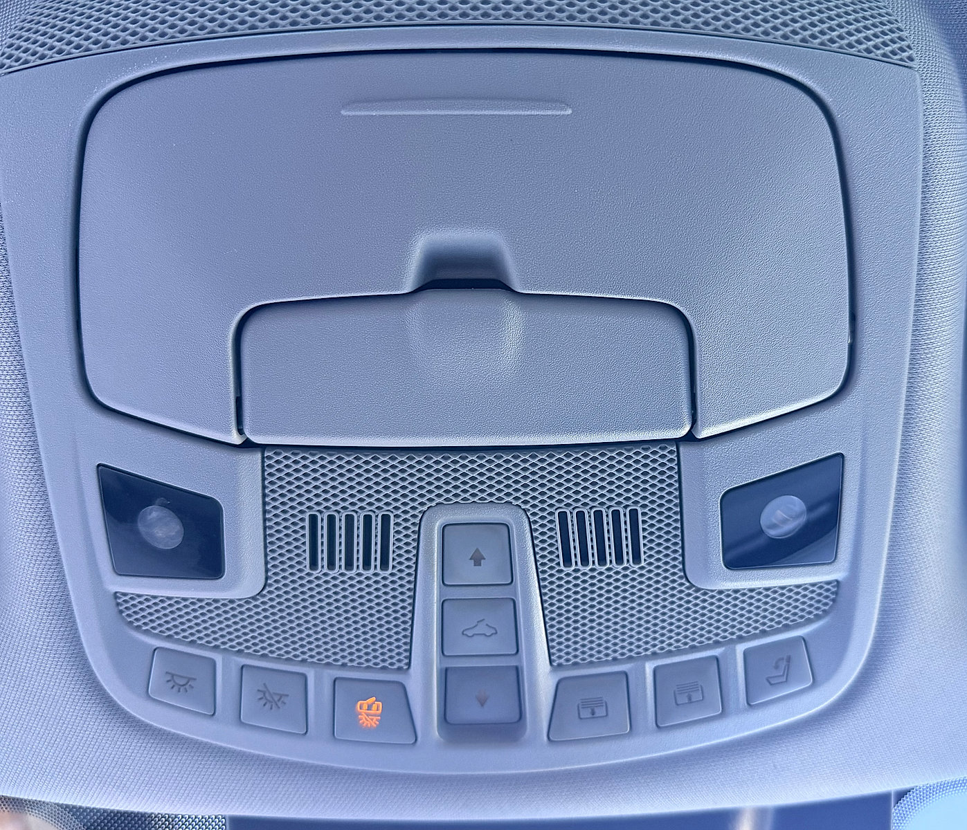 Used 2018 Lincoln Navigator L Reserve w/ Technology Package image 36