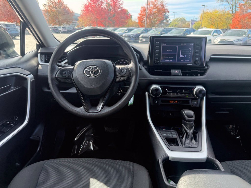 Used 2022 Toyota RAV4 LE AWD/4WD image 21