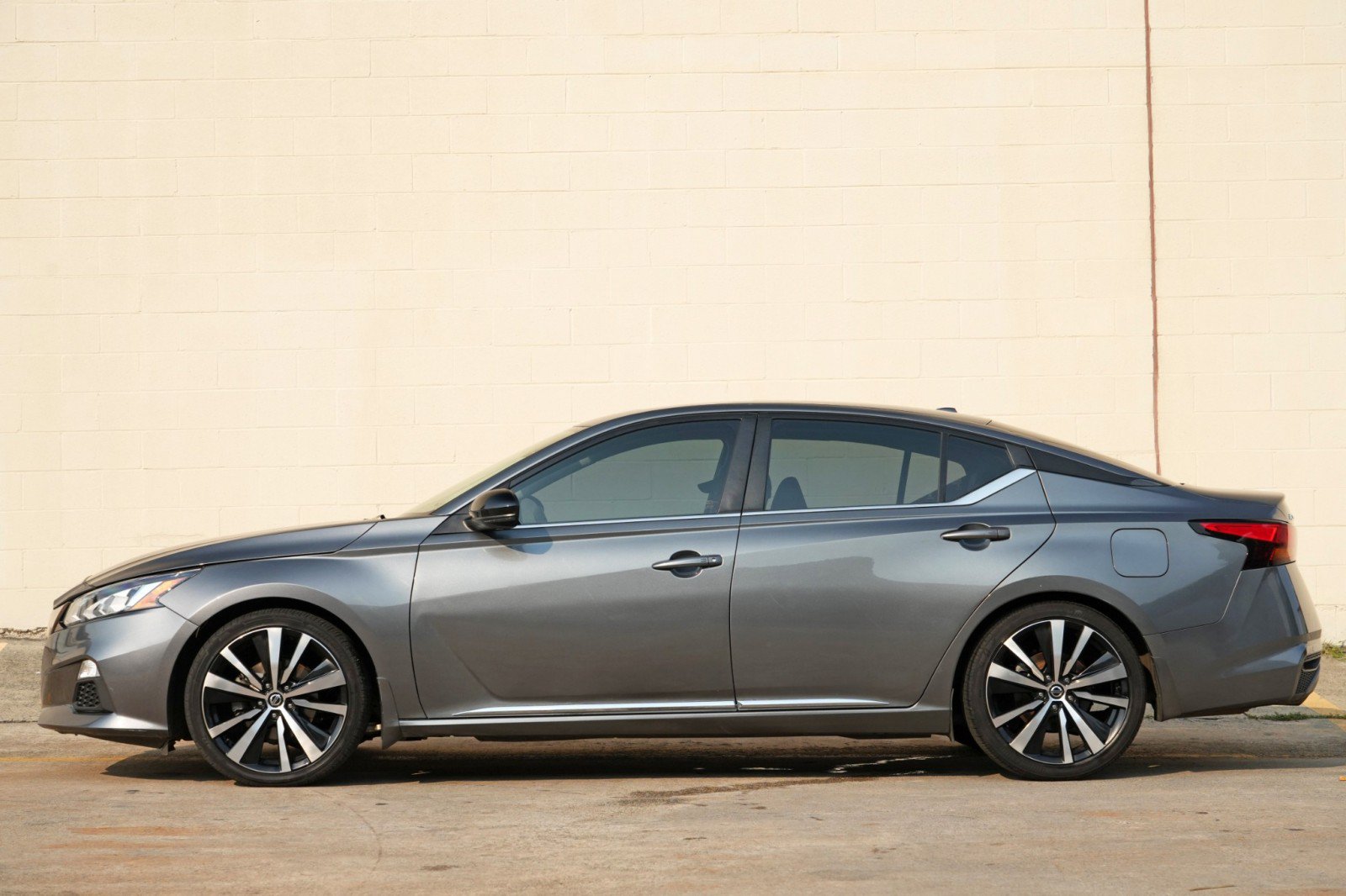 Used 2022 Nissan Altima 2.0 SR FWD image 7