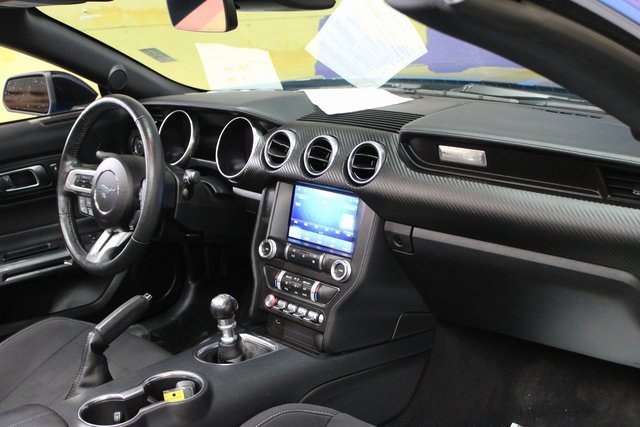 Used 2021 Ford Mustang Convertible image 9