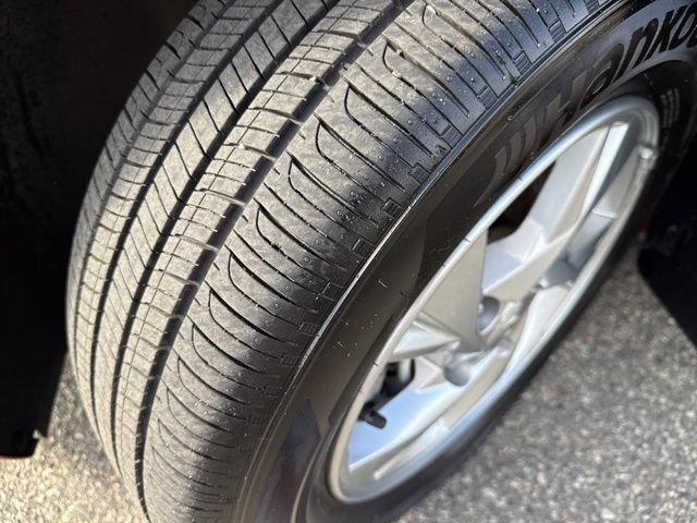 Certified 2023 Hyundai Elantra SE image 6