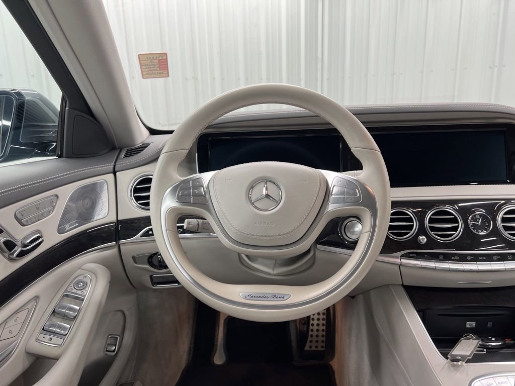 Used 2017 Mercedes-Benz S 550 Sedan image 11