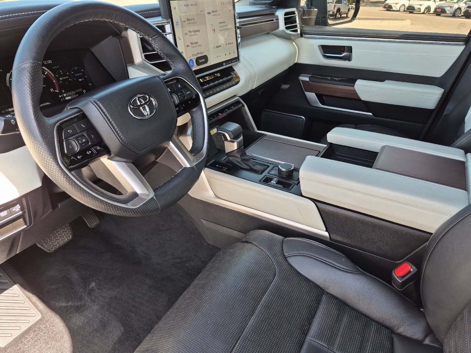Used 2023 Toyota Sequoia Capstone AWD/4WD image 9