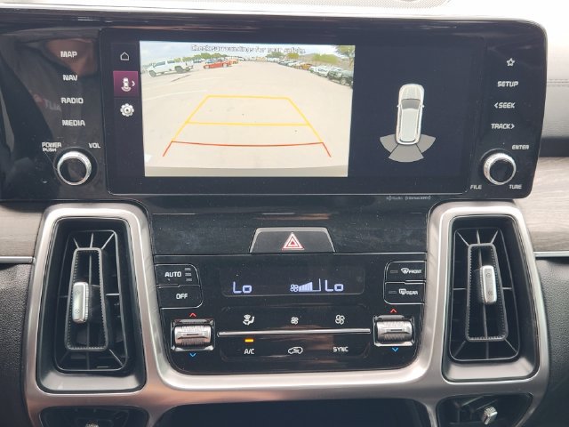 Used 2023 Kia Sorento S w/ Panoramic Sunroof Package AWD/4WD image 6