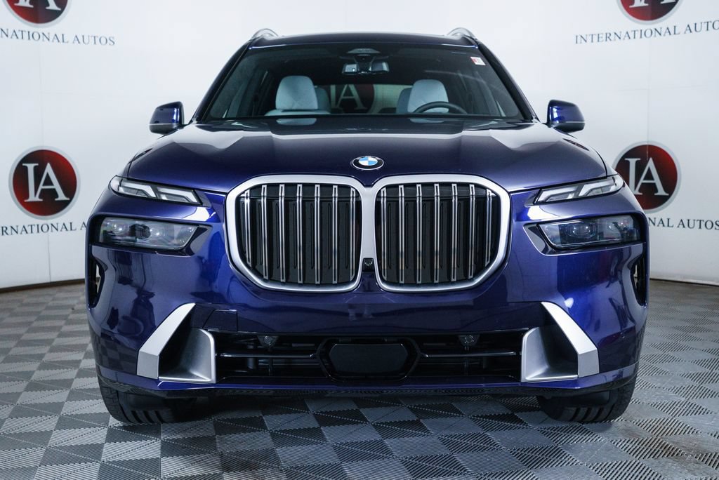 New 2027 BMW X7 xDrive40i w/ Premium Package AWD/4WD image 2