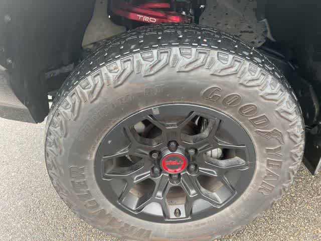 Used 2024 Toyota Tacoma TRD Pro AWD/4WD image 10