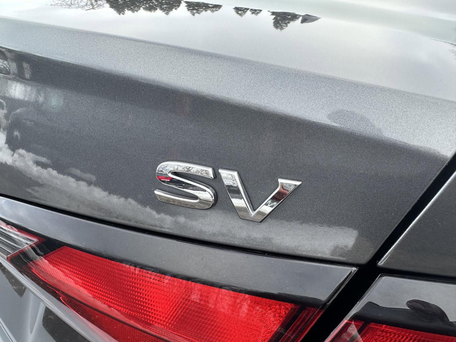 Used 2020 Nissan Versa SV image 8