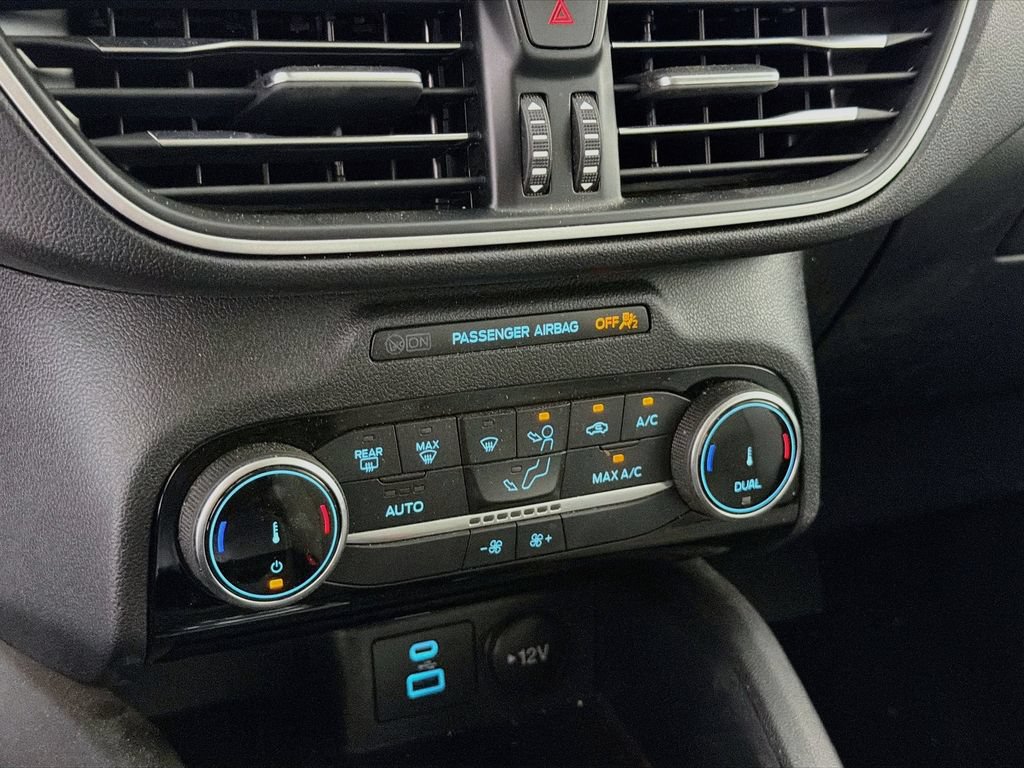 Used 2022 Ford Escape SE FWD image 19