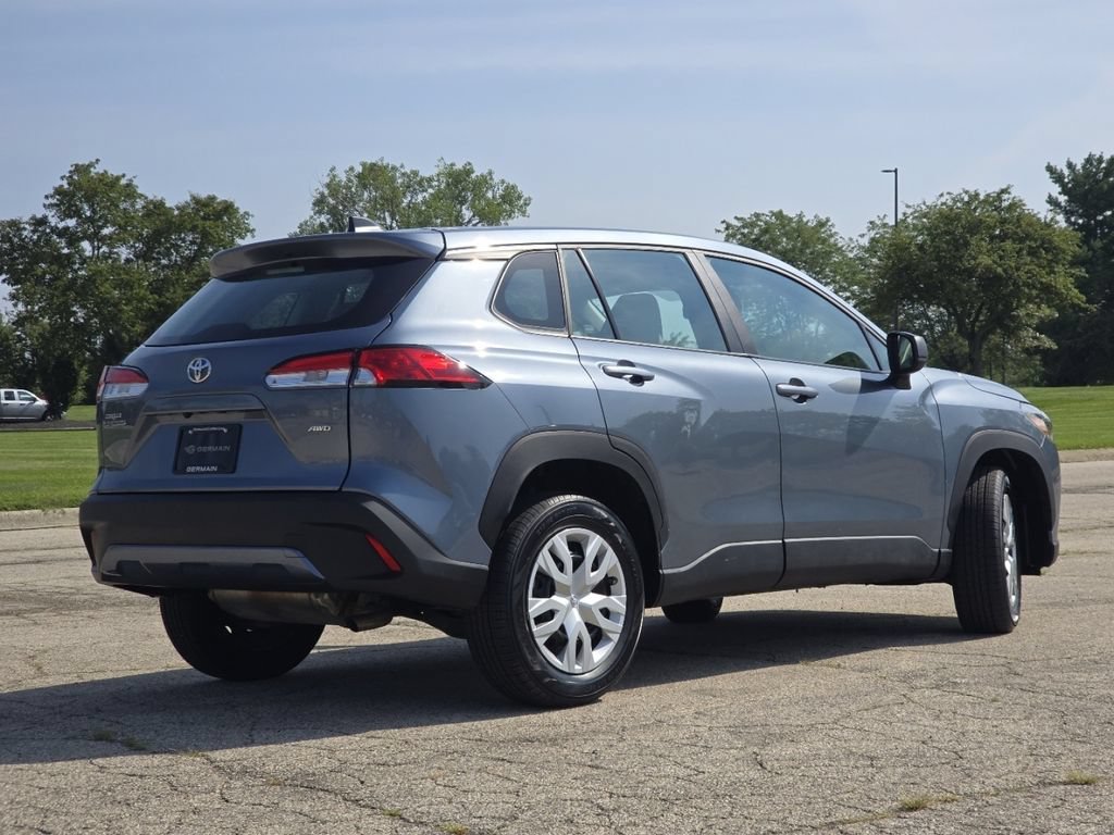 Used 2024 Toyota Corolla Cross L AWD/4WD image 15