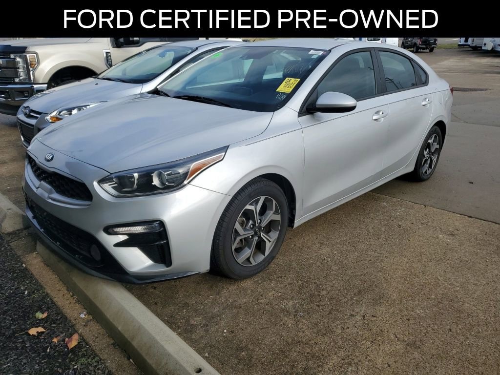 Used 2021 Kia Forte LXS image 2