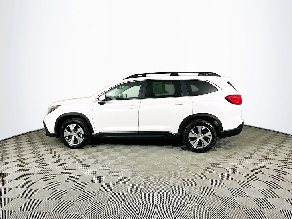 Used 2025 Subaru Ascent Premium w/ Premium Package AWD/4WD image 6