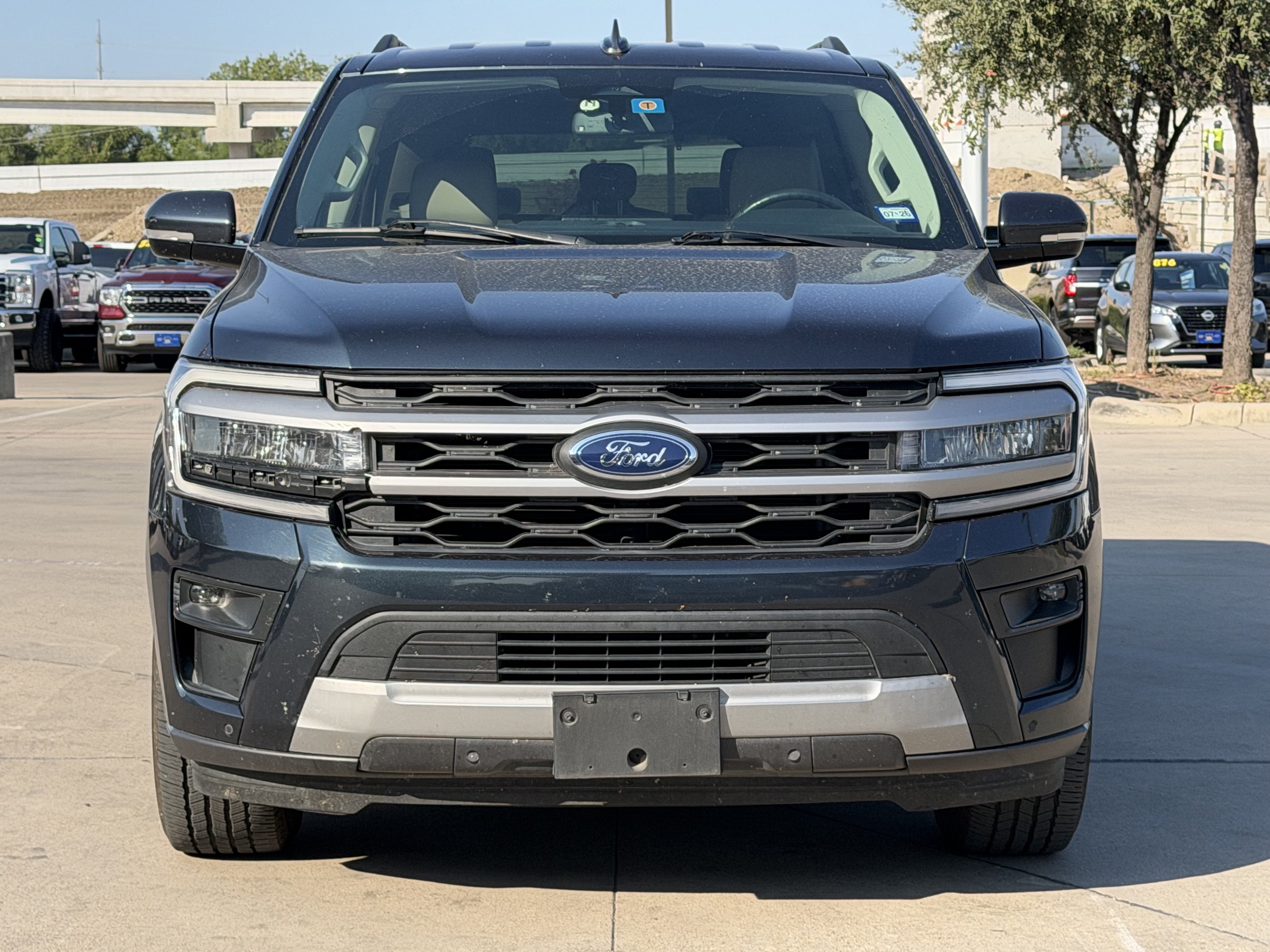 Used 2022 Ford Expedition XLT RWD image 8