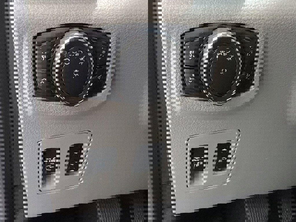 Used 2018 Ford F150 XLT w/ Equipment Group 302A Luxury image 22