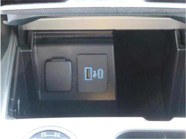 Used 2021 Ford Explorer Limited AWD/4WD image 29