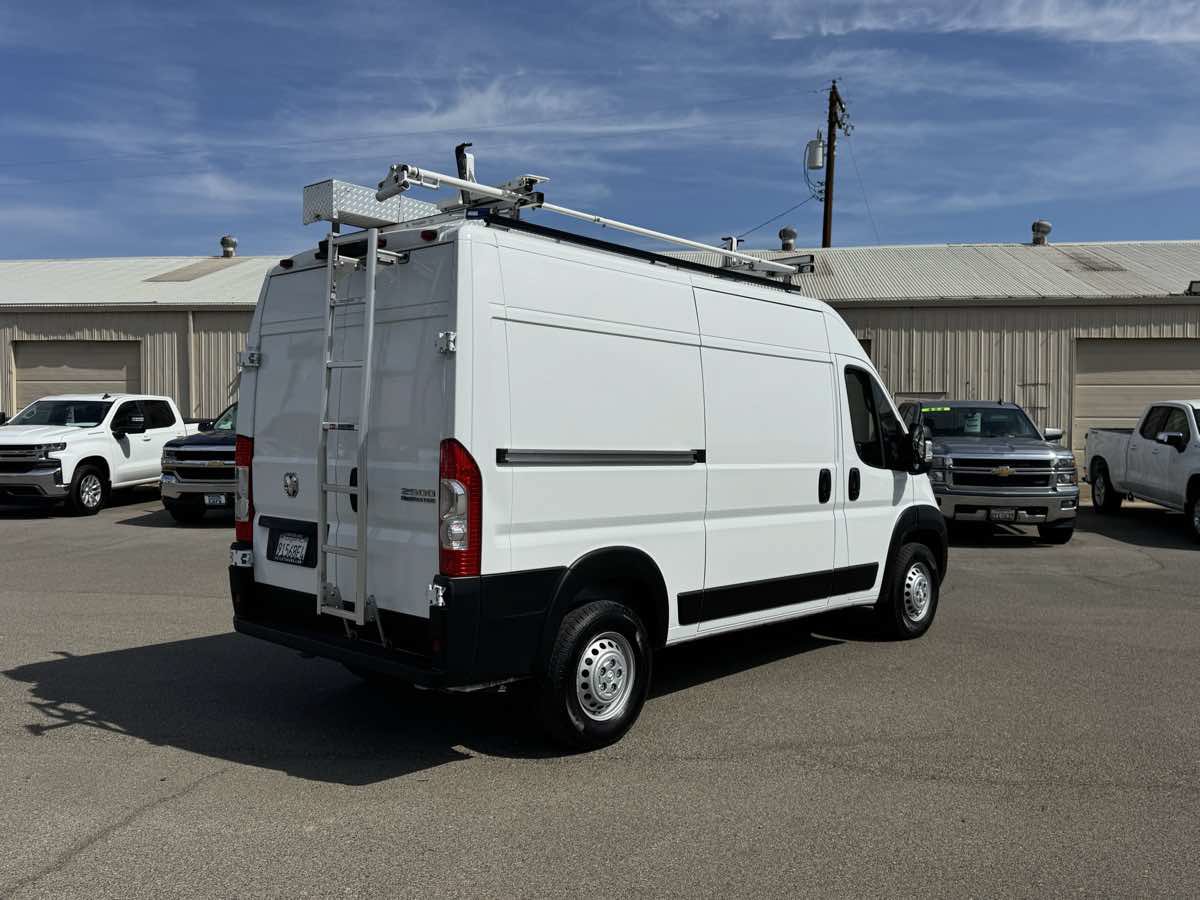 Used 2025 RAM ProMaster 2500 FWD image 10
