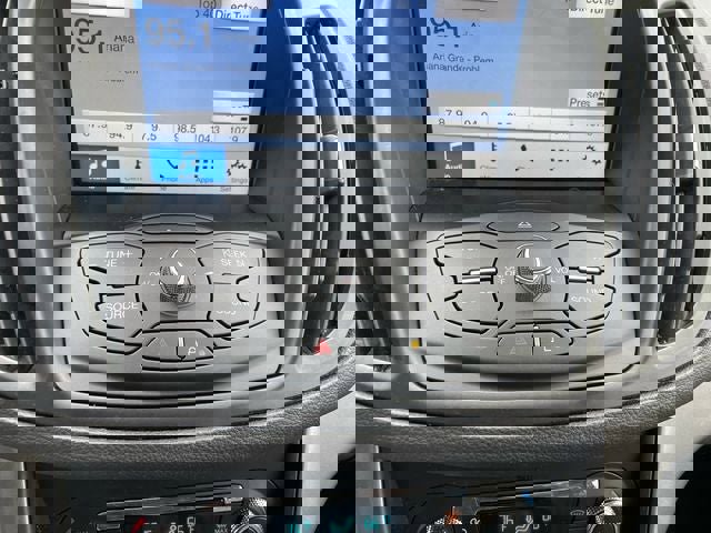 Used 2016 Ford Escape SE w/ Equipment Group 201A image 19