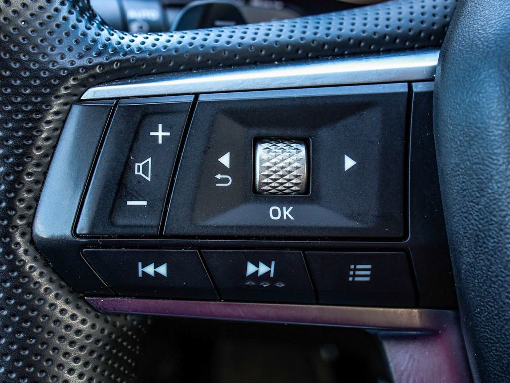 Used 2024 Mitsubishi Outlander SE image 27