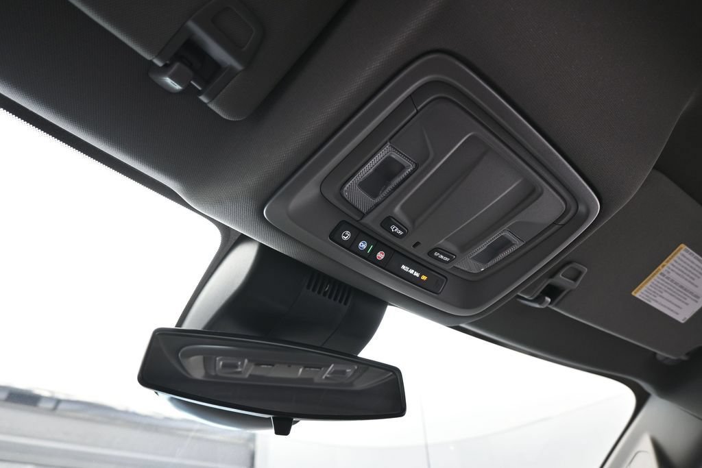 Used 2025 Chevrolet Silverado 1500 Custom w/ Turbomax Blackout Package AWD/4WD image 22