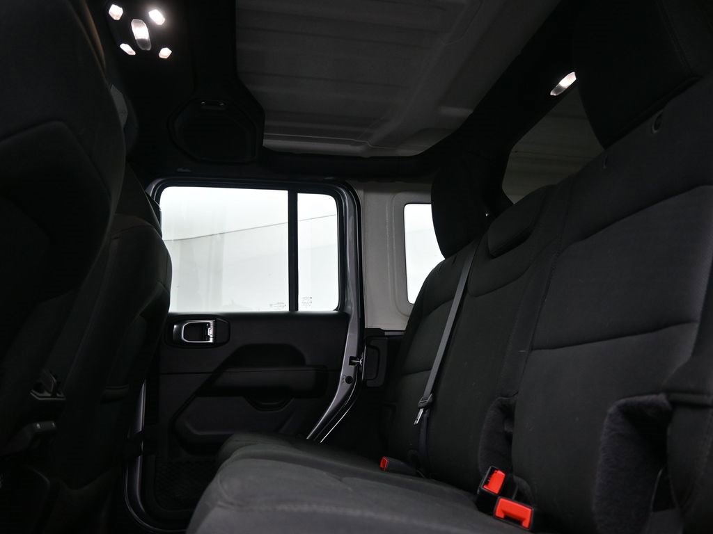 Used 2021 Jeep Wrangler Unlimited Sahara image 17