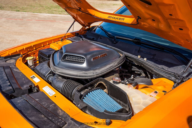 Used 2014 Dodge Challenger R/T RWD image 16