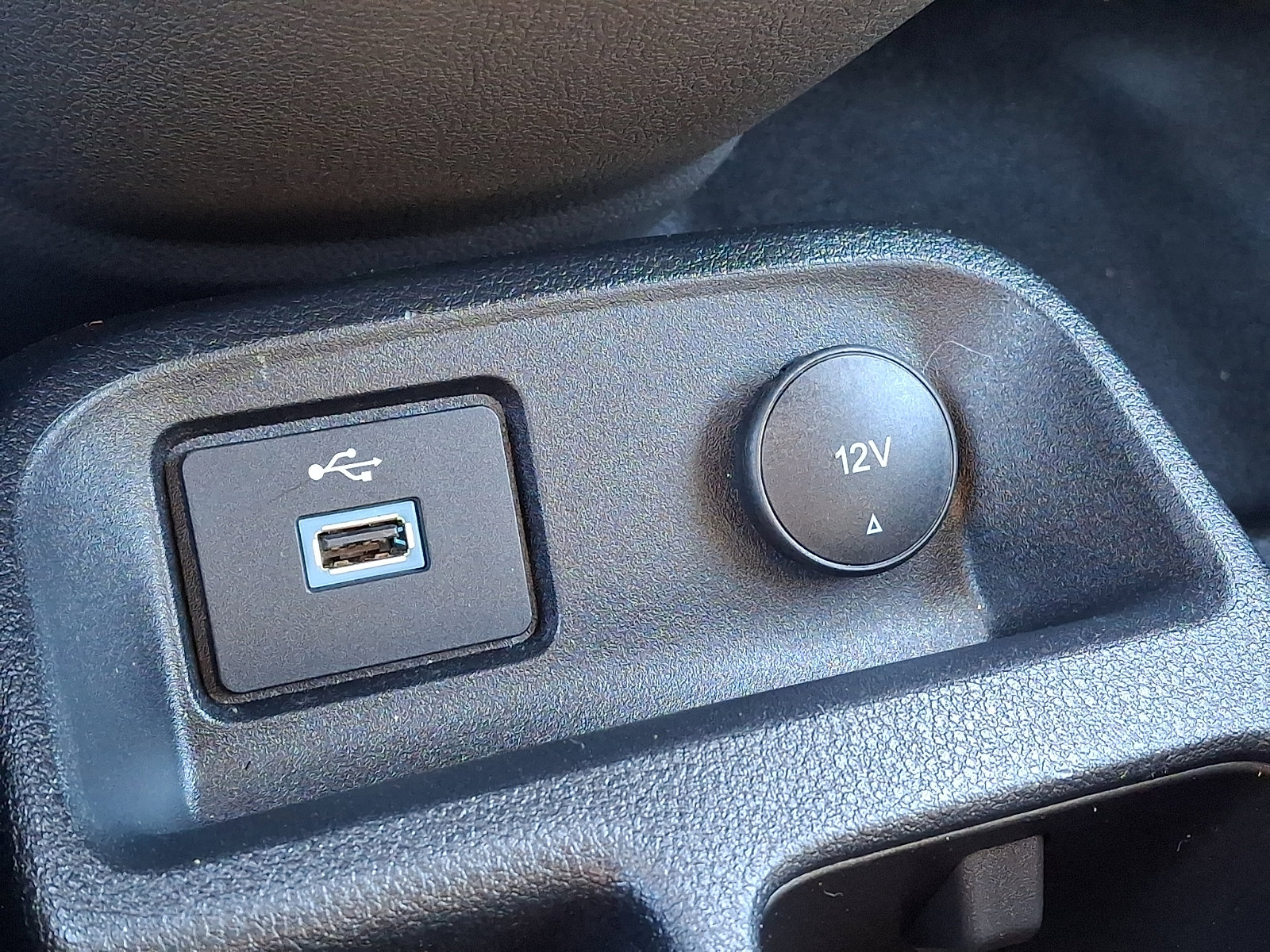 Certified 2023 Ford Transit Connect XL w/ Trailer Tow Package image 31