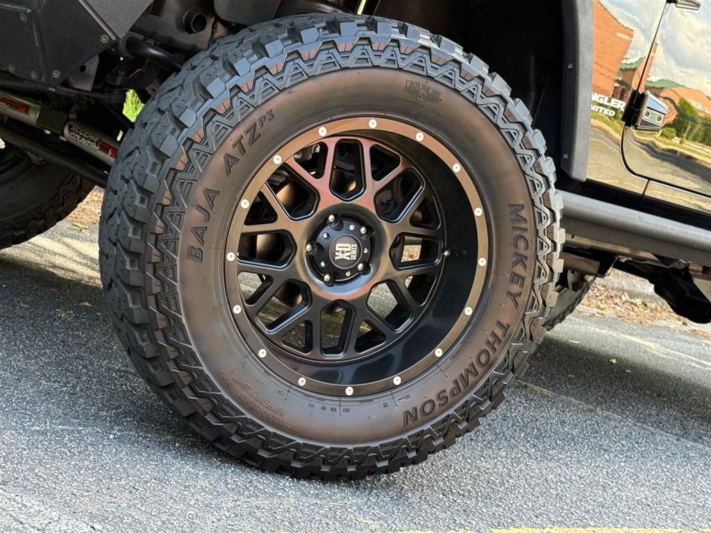 Used 2015 Jeep Wrangler Unlimited Rubicon w/ Dual Top Group AWD/4WD image 6