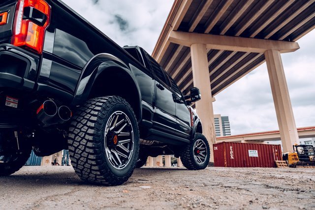 New 2026 Ford F250 Lariat w/ Black Appearance Package image 20