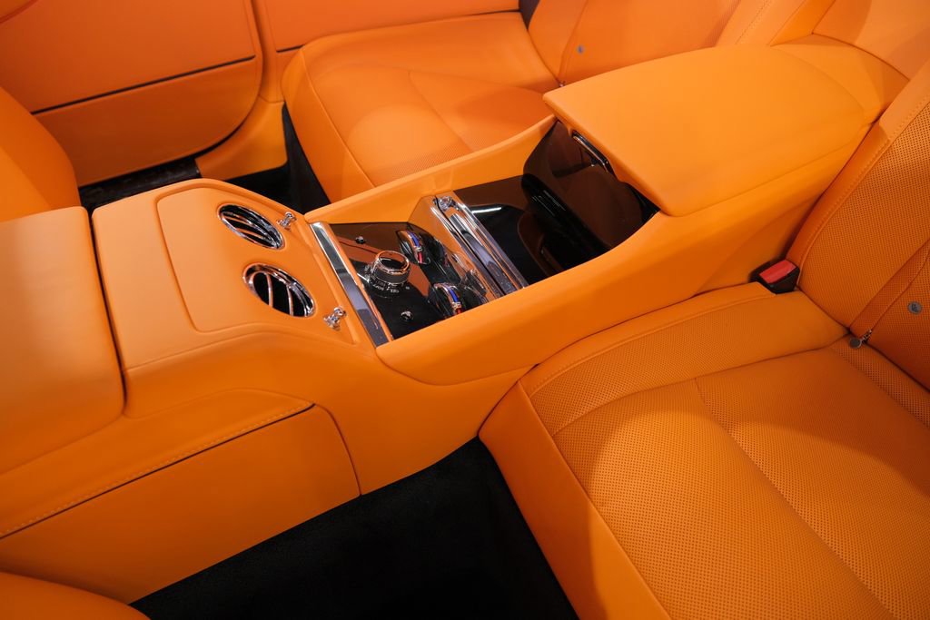 Used 2026 Rolls-Royce Spectre image 42