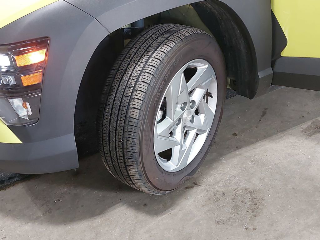Certified 2024 Hyundai Kona SE image 31