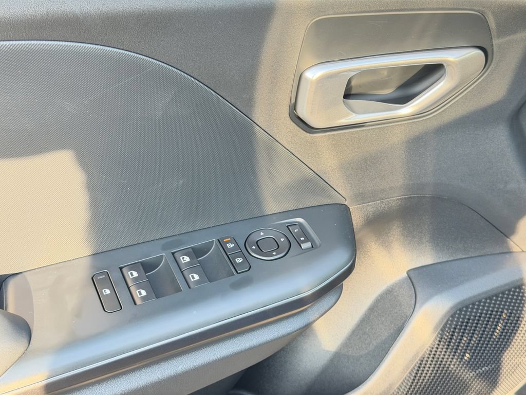 New 2026 Kia K4 FWD image 12