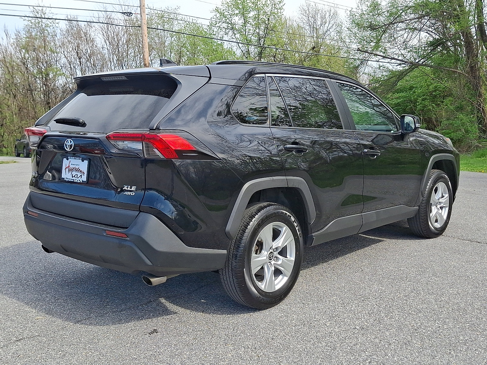 Used 2021 Toyota RAV4 XLE w/ Carpet Mat Package (TMS) AWD/4WD image 6