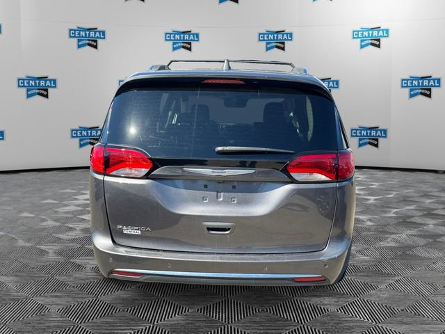Used 2020 Chrysler Pacifica Touring-L Plus w/ Advanced Safetytec Group image 4